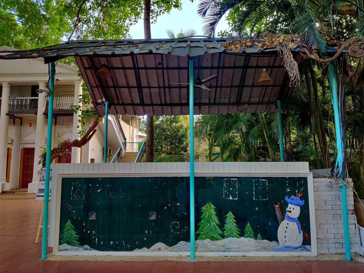 Piggy Calangute By Urban Nomads - Dorms & Pvt Rooms Exterior photo
