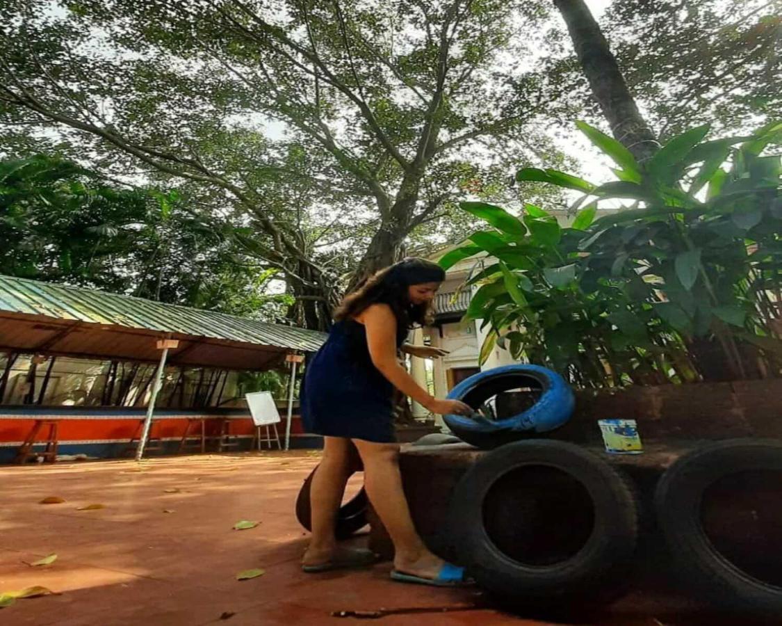 Piggy Calangute By Urban Nomads - Dorms & Pvt Rooms Exterior photo
