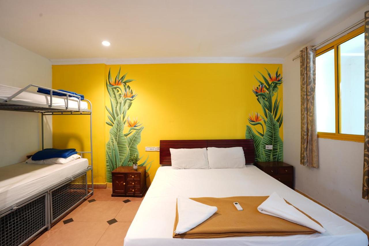 Piggy Calangute By Urban Nomads - Dorms & Pvt Rooms Room photo