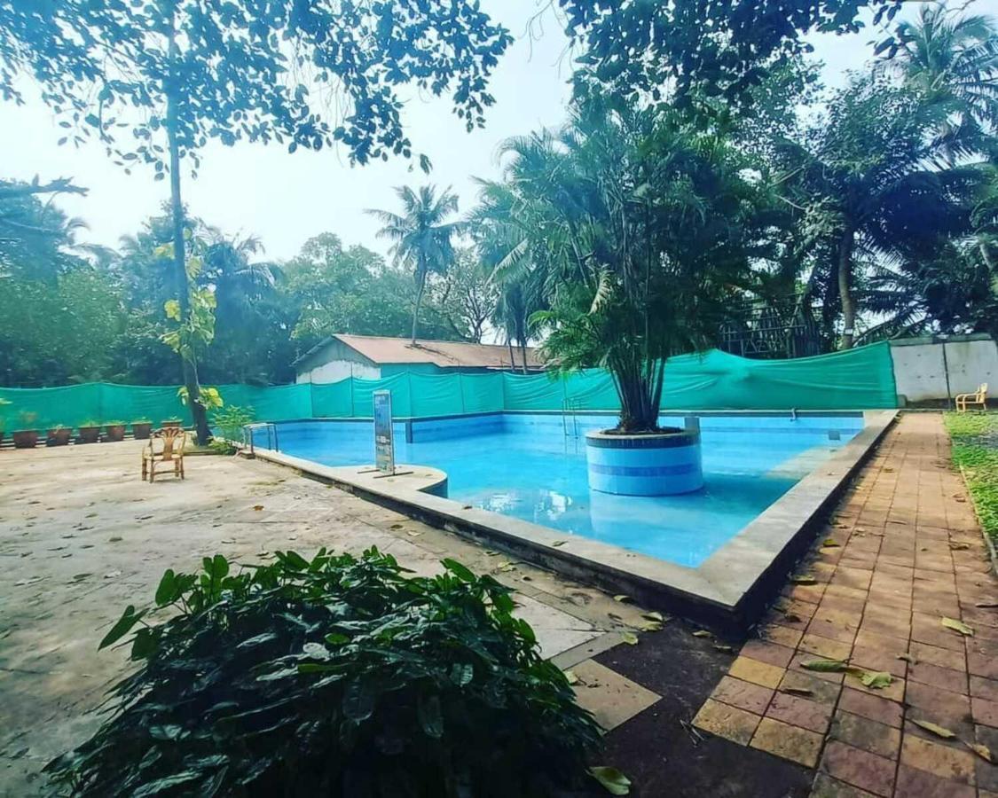 Piggy Calangute By Urban Nomads - Dorms & Pvt Rooms Exterior photo