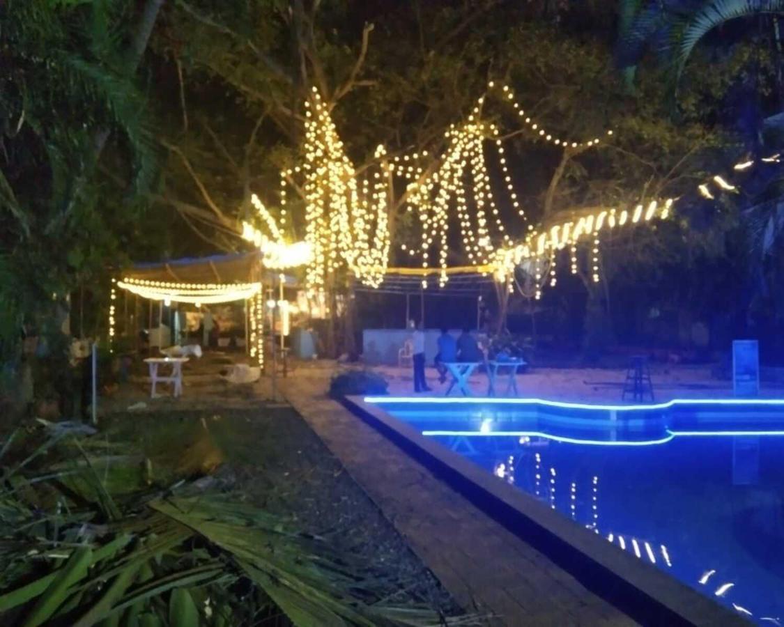 Piggy Calangute By Urban Nomads - Dorms & Pvt Rooms Exterior photo