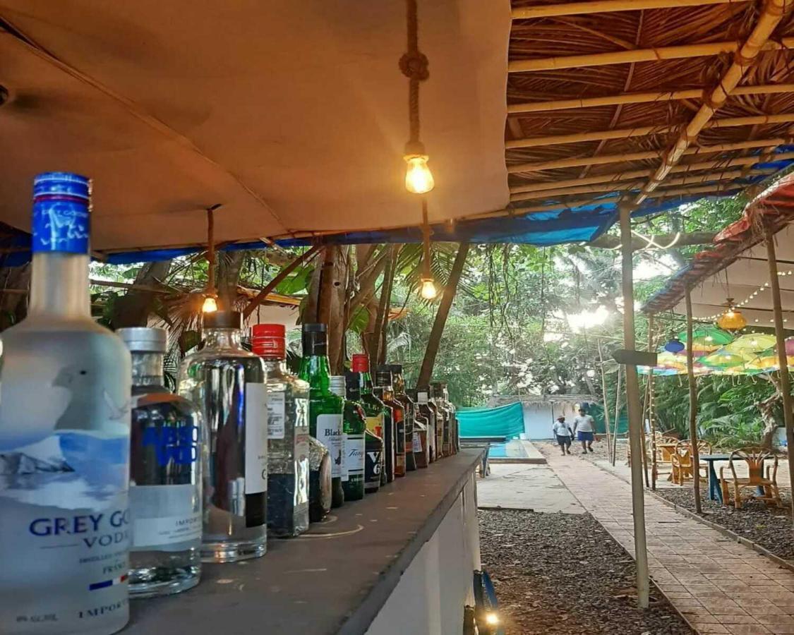 Piggy Calangute By Urban Nomads - Dorms & Pvt Rooms Exterior photo