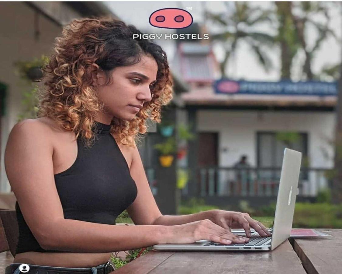 Piggy Calangute By Urban Nomads - Dorms & Pvt Rooms Exterior photo